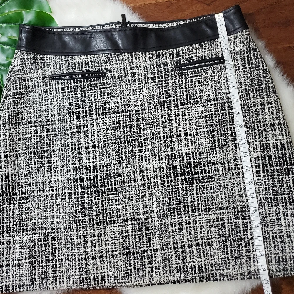 Karl Lagerfeld Knit Skirt Size 10
